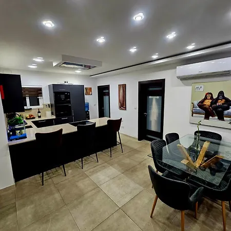 Platinum Court منزل للإقامة مارساسكالا