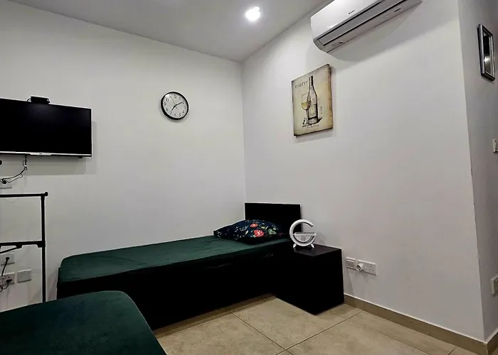 Platinum Court Gazde/Camere de închiriat Marsaskala