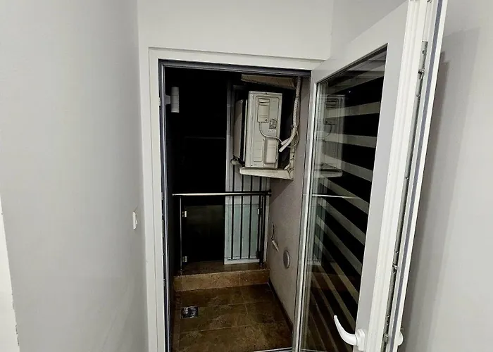 Gazde/Camere de închiriat Platinum Court *